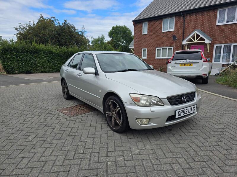 2003 Lexus IS