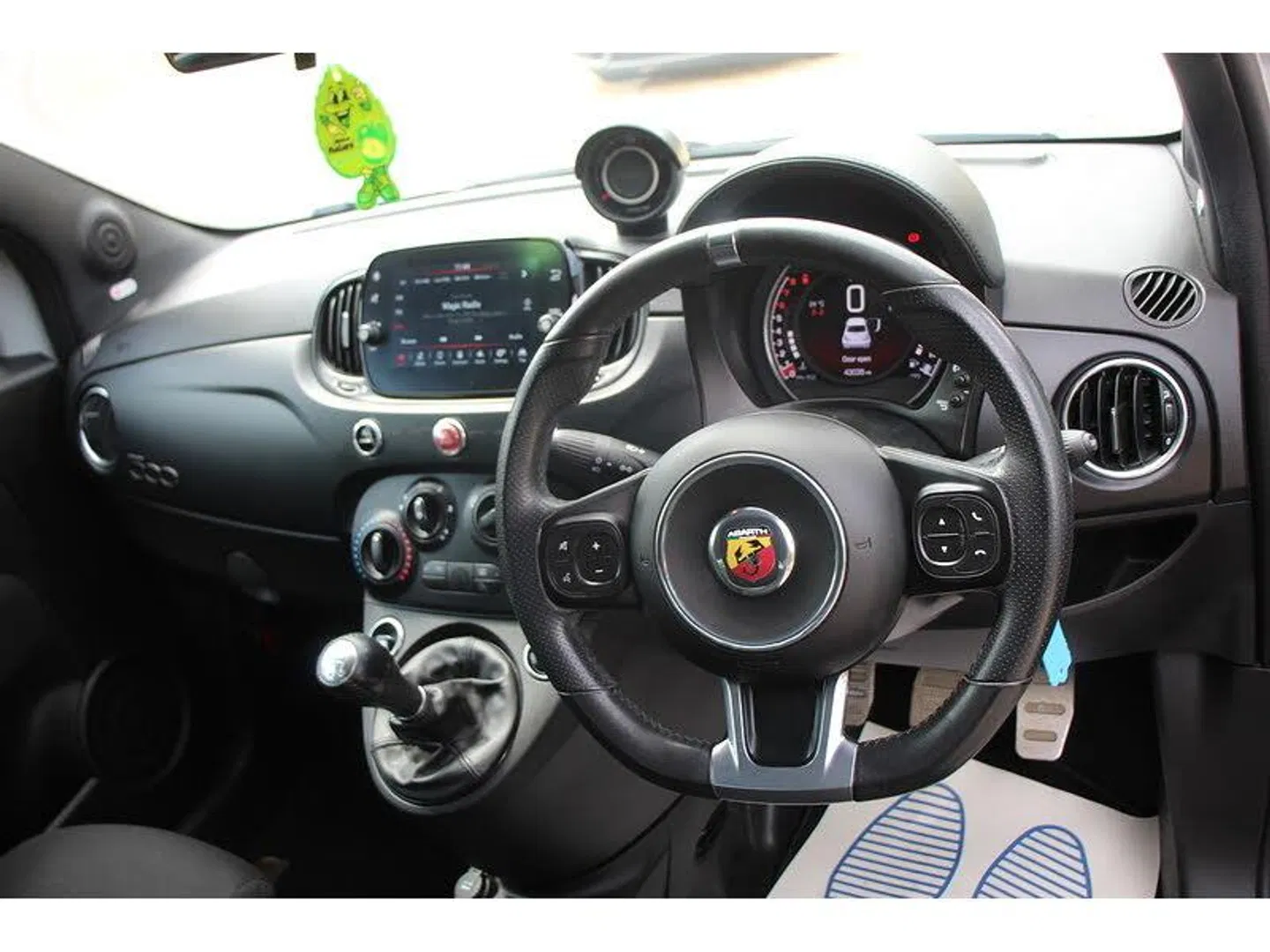Photo 8